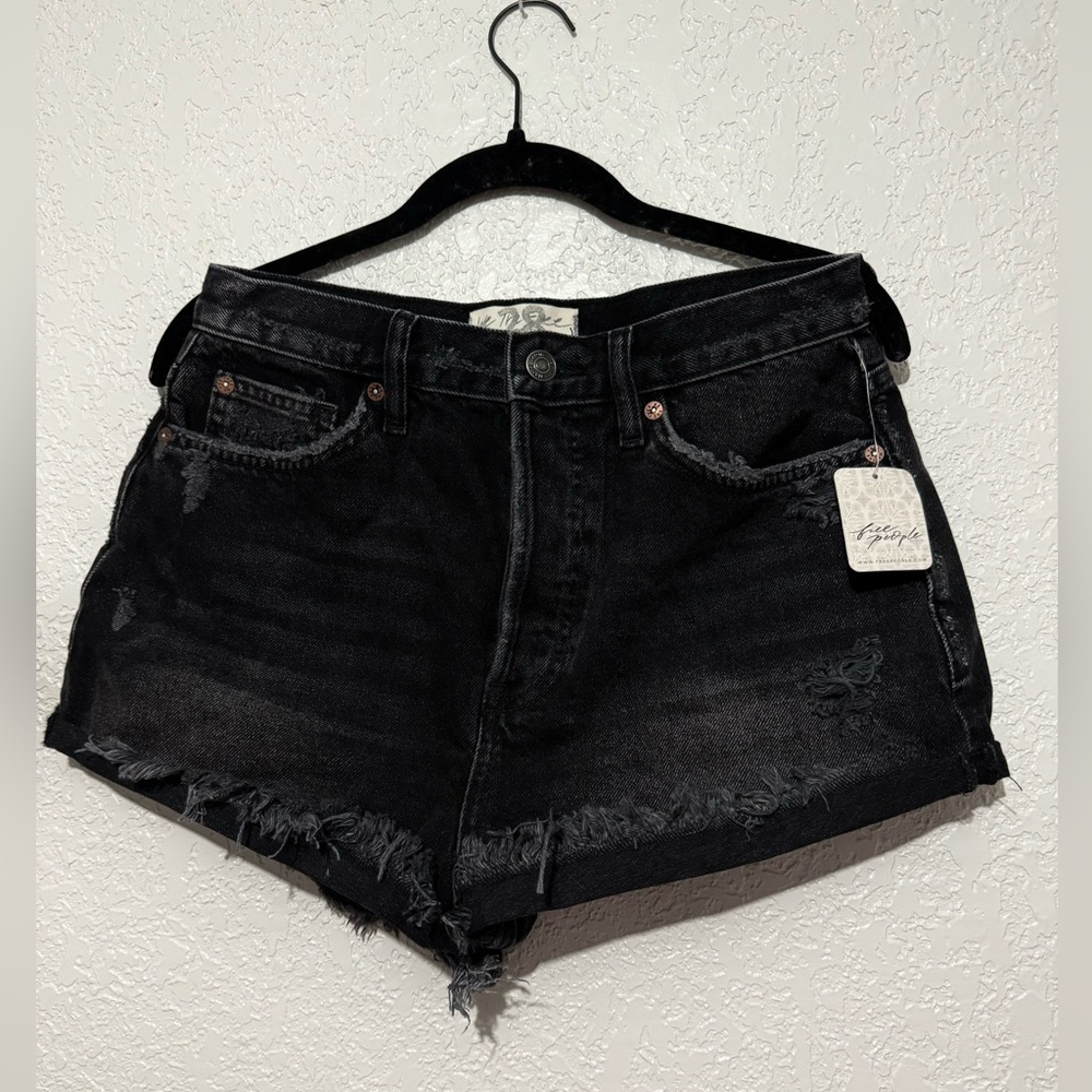NWT: Free People- Black Washed Denim Shorts- Size 28